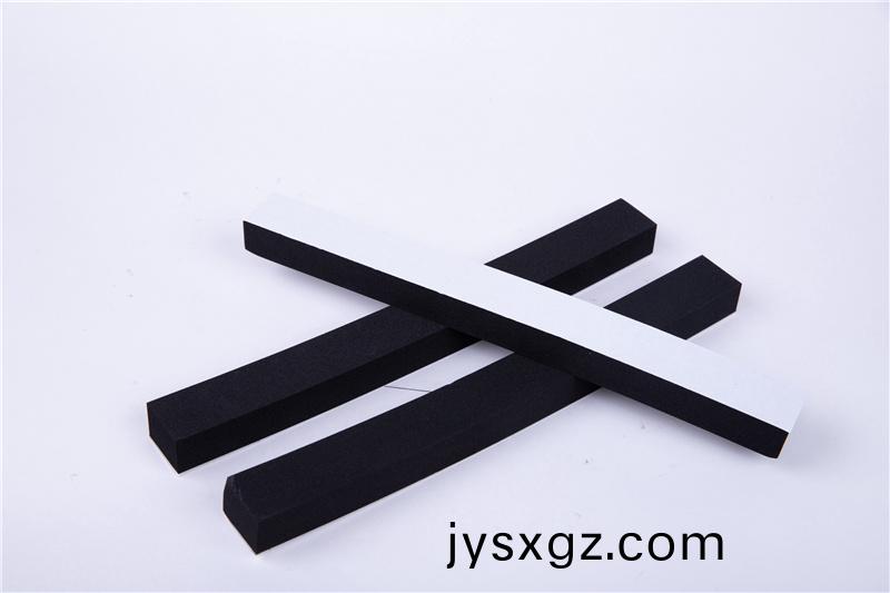 CR減震(zhen)保溫條